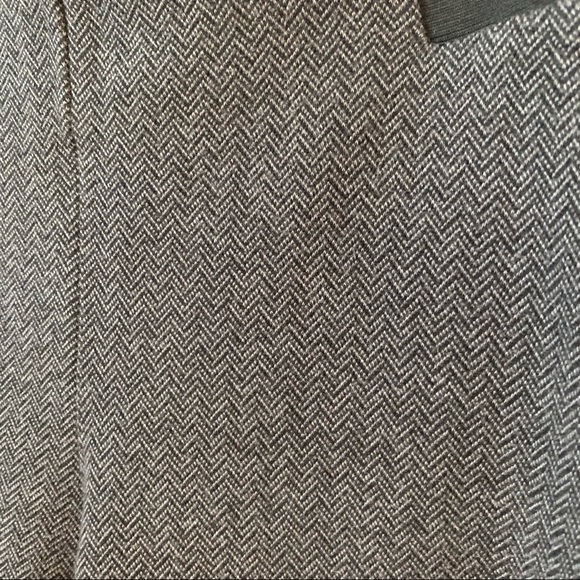 2/$10 🔥Herringbone Grey and Black Leggings with Elastic Waistband - Picture 4 of 6